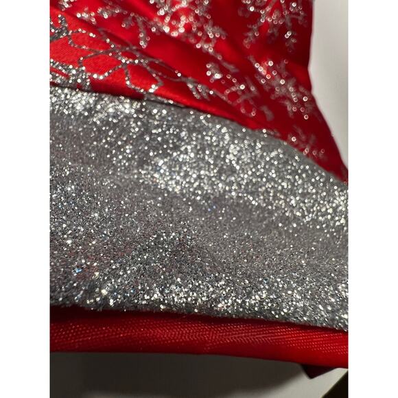 Tree Skirt Christmas Red & Silver Snowflakes 48" TREE SKIRT New! - Picture 9 of 13